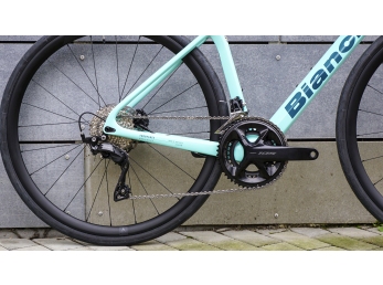 Bianchi Infinito 105 12s Velomann alloy - Celeste glossy/black decals 2026